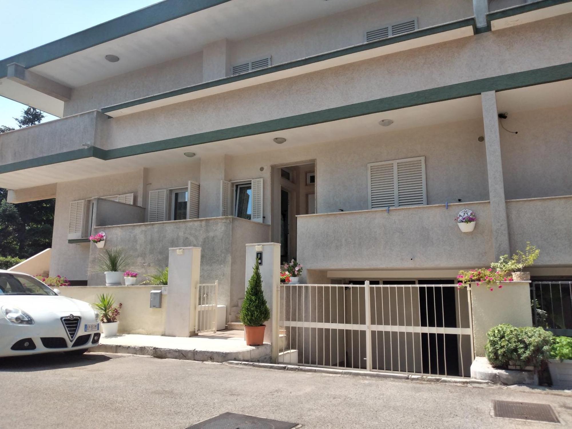 Hotel Casa Di Tina Castellana Grotte Exterior foto